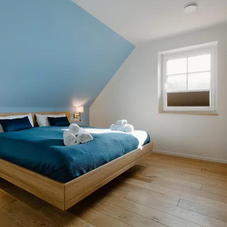 Holiday home Ruegenvilla Im Glueck - Mit Wellnessbereich Und Kamin. Hunde Willkommen *