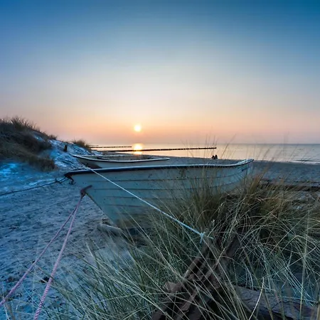 Feriehus Ruegenvilla Im Glueck - Mit Wellnessbereich Und Kamin. Hunde Willkommen