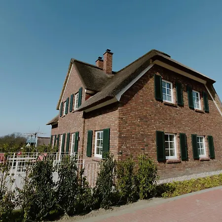 Ruegenvilla Im Glueck - Mit Wellnessbereich Und Kamin. Hunde Willkommen * Lohme