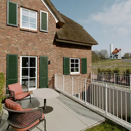 Ruegenvilla Im Glueck - Mit Wellnessbereich Und Kamin. Hunde Willkommen Feriehus *