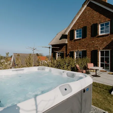 Ruegenvilla Im Glueck - Mit Wellnessbereich Und Kamin. Hunde Willkommen Feriehus